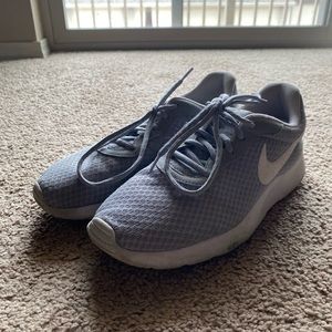 Nike tennis shoes